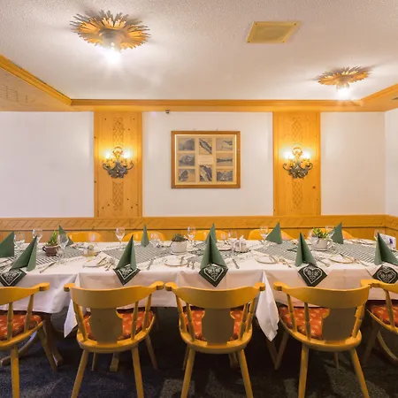 Szálloda Alpenhof 3*