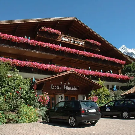 Alpenhof Hotel 3*